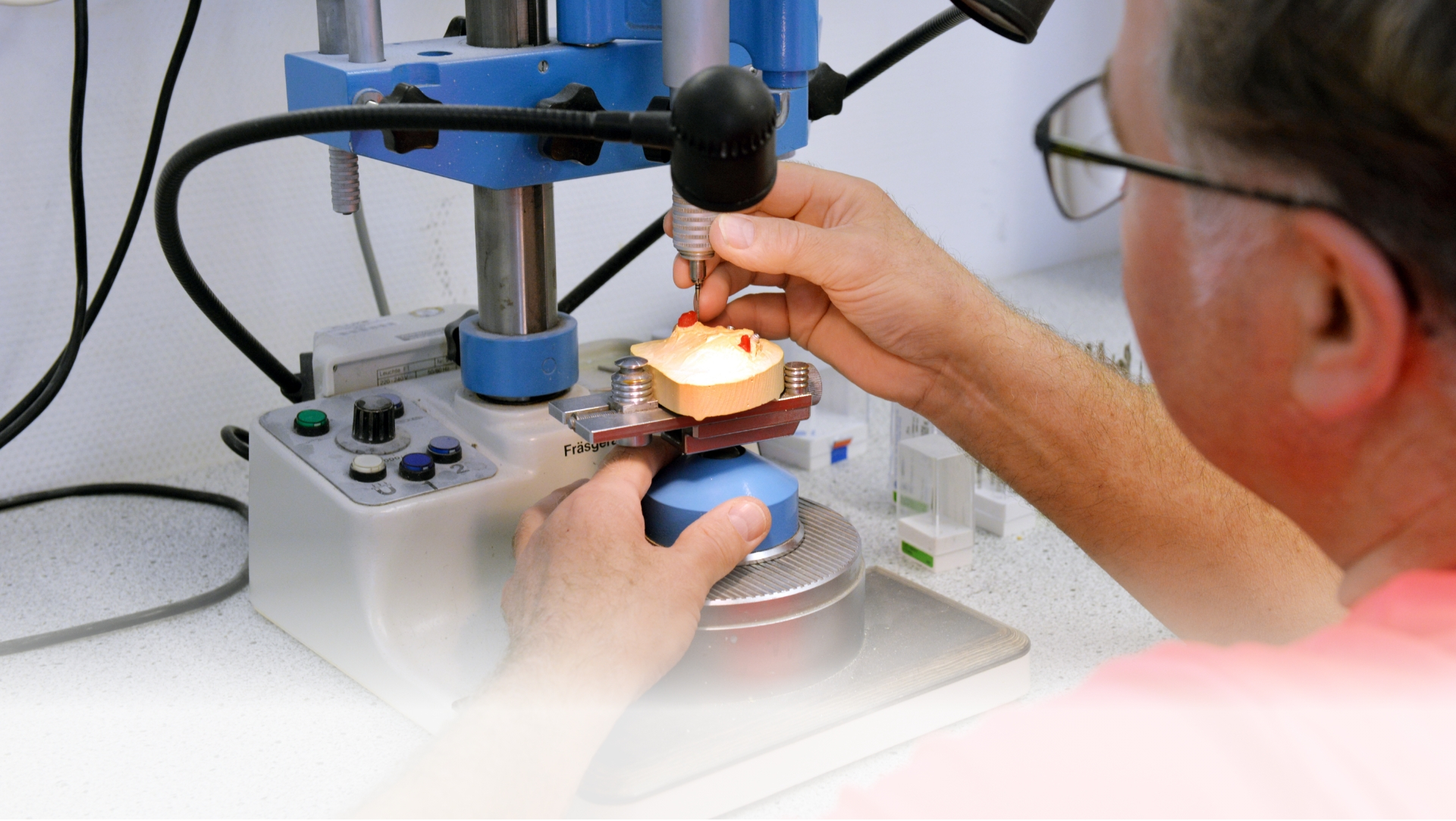 Labor | Zahnarztpraxis Dr. Heinz J. Weykamp - in Emmerich und Umgebung